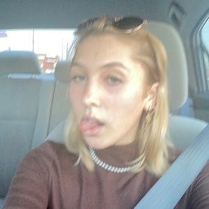 Meet your Posher, Plum